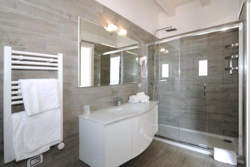 Hotel Austria Room Type - King Room with Spa Bath
