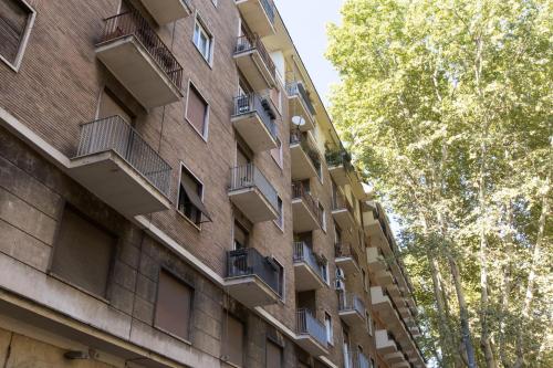 3-Bedroom Gianicolo Holiday Apartment - image 6