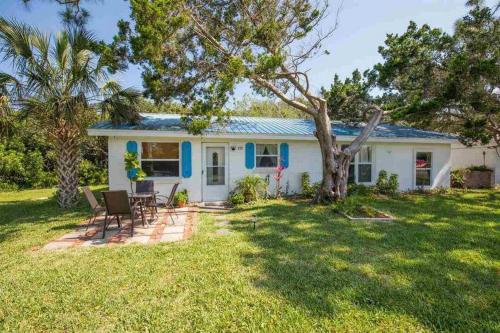 Two Bedroom- Palmetto Retreat - main image