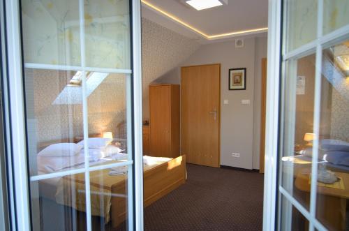 Hotelik Gościniec Pod Sosnami Drzonków - image 8