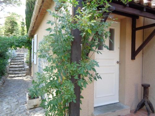 Maison Charrasse in Flassan
