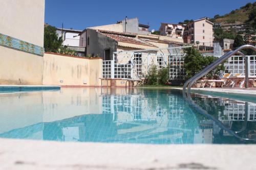 The Clock Houses Borgo Gallodoro