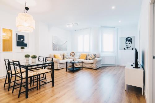 Bilbao Home Apartment by People Rentals, Bilbao