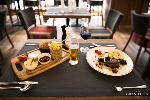 Grand City Wrocław - image 9