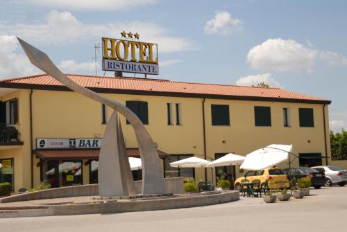 Hotel Gran Delta - image 5