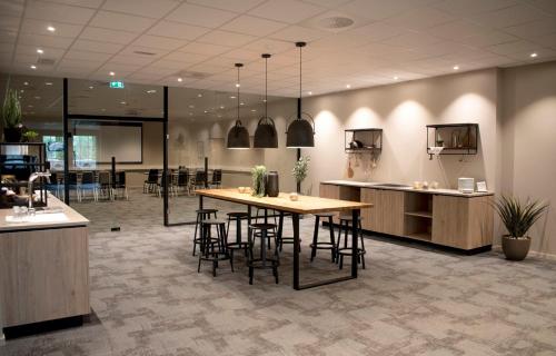 Thon Hotel Førde - image 2