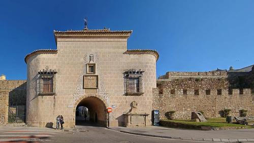 Puerta Trujillo