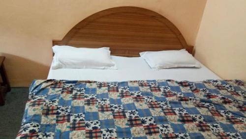 Best Priced Hotel Near Mall road Nainital