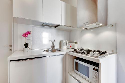 Two-Bedroom Apartment image 5