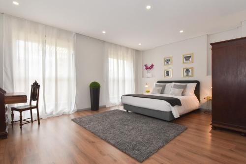 Rosario's Boutique Apartments Room Type - Apartment with Balcony