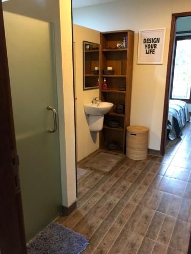 Shower, Villa Tiller 2 in Lingsar