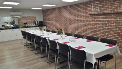 Hotel Dąbrowski Hotel Dąbrowski