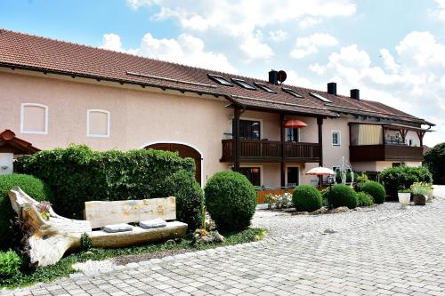 Bejárat, Ferienwohnungen Bloier in Bad Birnbach