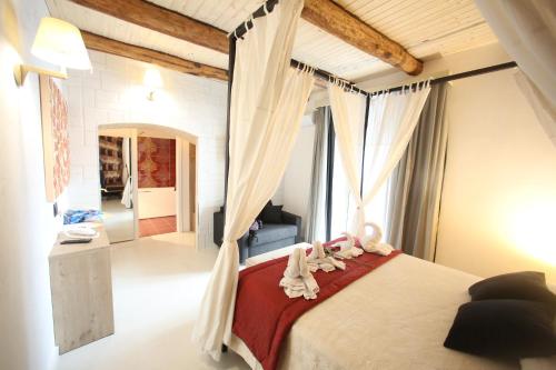 Relais Piazza Del Plebiscito B&B, Naples