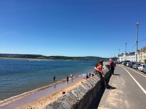 Ash Hotel B&B – Exmouth