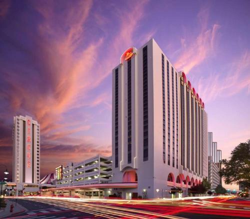 Circus Circus Reno - A Caesars Rewards Destination