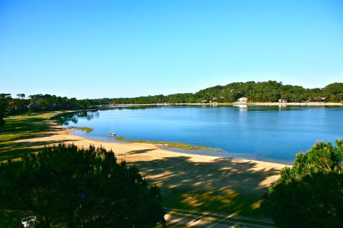 Hôtel Les Hortensias du Lac - image 8