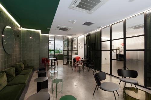 2060 The Newton Hostel - image 13