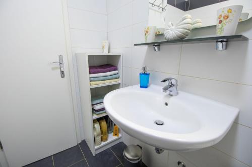 Apartment Andres - main image