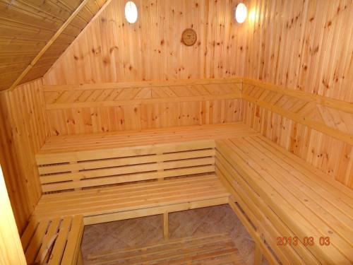 Szel Fiai Fogado in นยูล