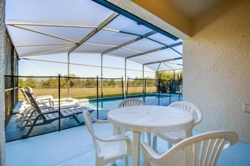 Four-Bedroom Villa 8417 - image 2