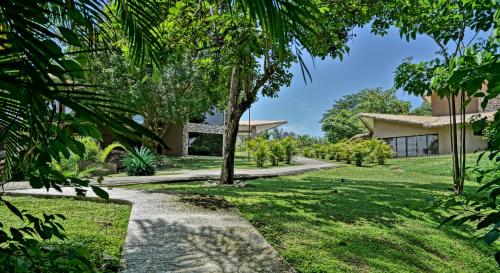 Nammbú Beach Front Bungalows