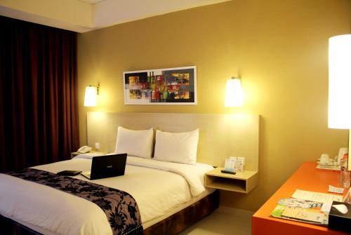 Aquarius Boutique Hotel Sampit Aquarius Boutique Hotel Sampit is perfectly located for both business and leisure guests in Sampit. The property offers a high standard of service and amenities to suit the individual needs of all tra