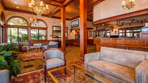 Best Western Plus Dockside Waterfront Inn in Mackinaw City, USA