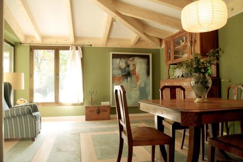 บริการและสิ่งอำนวยความสะดวก, Jardín de Hoz (Jardin de Hoz) in พีรินีโออราโกเนส