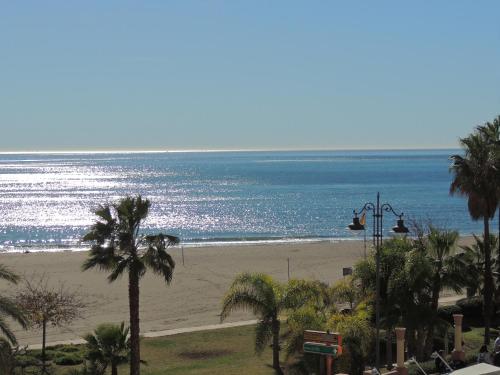 Ole Playa 6A, Beach Front - A pie de Playa, Sea Views - Vistas al Mar, Parking, Puerto Marina