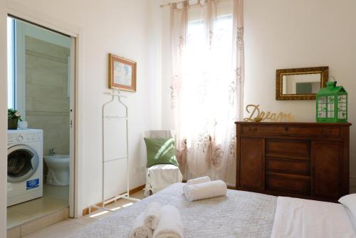 Marconi Airport Cozy Dream Flat - image 3