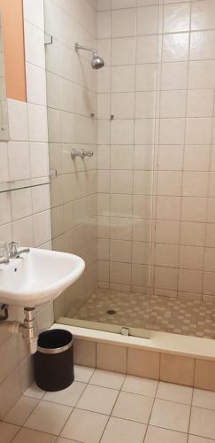Emakhosini Hotel On East - Photo 2