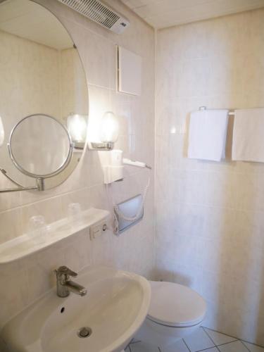 Hotel Zwolf Apostel