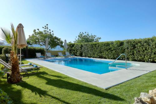 Castello Villa Daphnes - Private Pool & Whirlpool