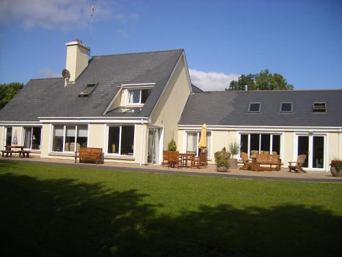 . Camillaun Lodge with Lough Corrib Boat Hire