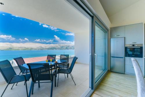 Crowonder Pag View Apartments with Amazing Scenery - Location saisonnière - Pag