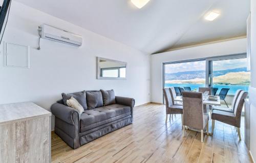 Crowonder Pag View Apartments