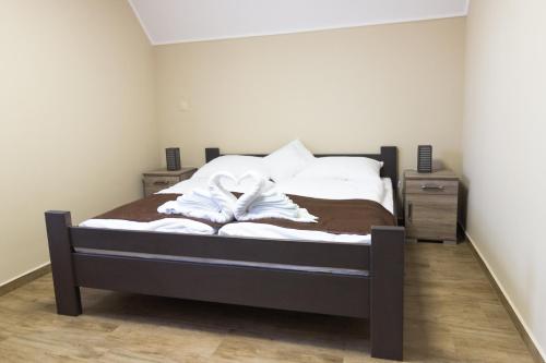 Cuha-gyöngye Apartmanház - image 4
