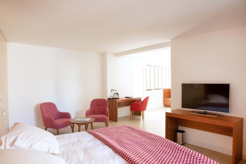 Hotel Le Clos De La Vouge - 편의 시설/서비스