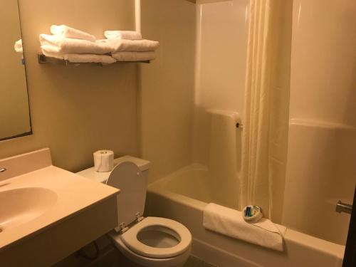 Rodeway Inn - main image