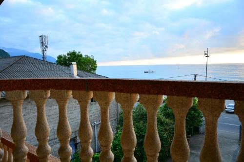 Balkons/terase, Guest house Silvia In Sarpi in Sarp