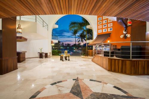 Lobby, Vamar Vallarta Marina & Beach Resort - All Inclusive in Puerto Vallarta