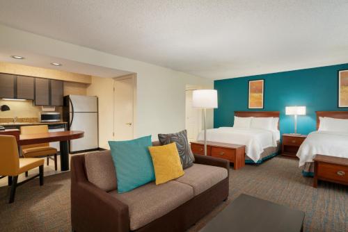 Deluxe Double Suite - Mobility Access/Non-Smoking