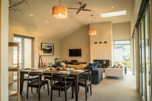 Release Wanaka Faulks Terrace瓦纳卡瑞里斯福克斯露台度假屋图片