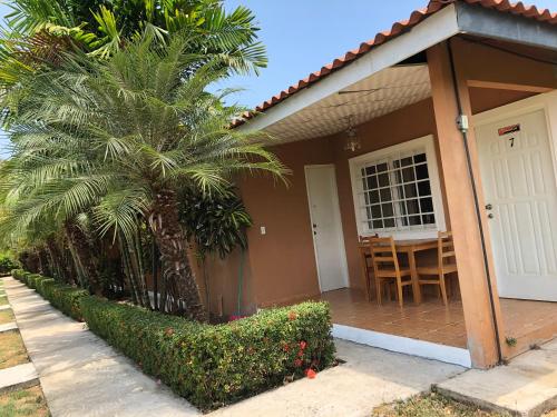 Cabañas Azuero (Cabanas Azuero) in Los Santos