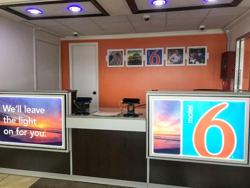 Motel 6-Anniston AL - main image