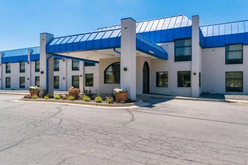 Motel 6-Richmond, IN