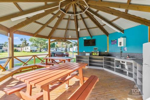 Victor Harbor Holiday Park