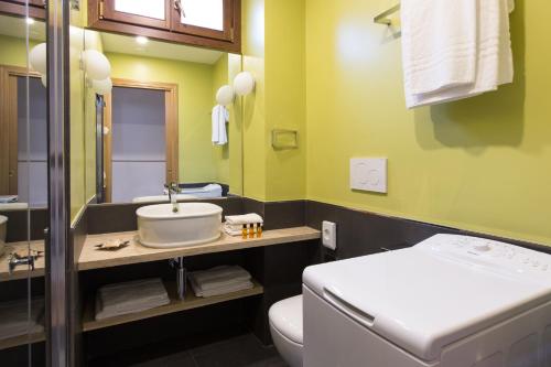 Margana Palace - Your Private Palazzo - image 7