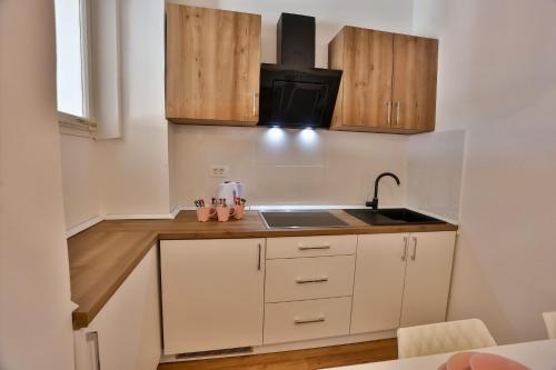 MANA2 Apartment Split Centre